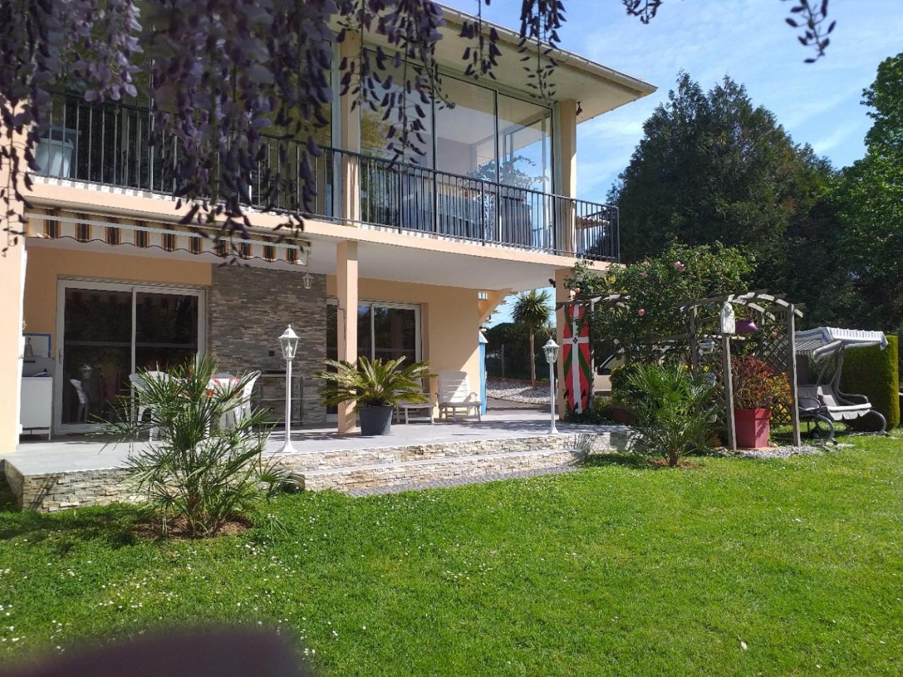 Apartment Rez-de-jardin 50 M² Entre Biarritz Et Capbreton *